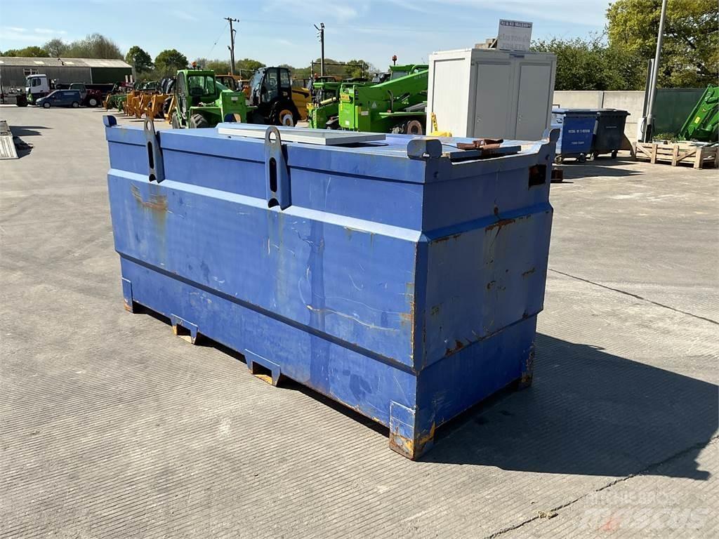 Blue Diesel Tank Diger tarim makinalari