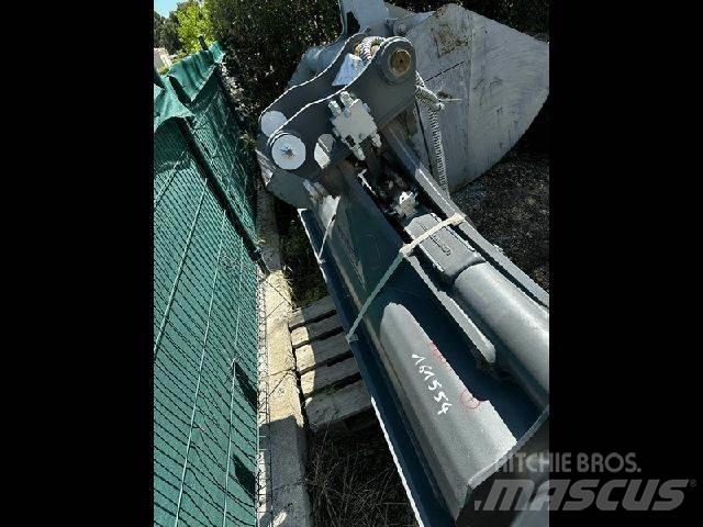 Liebherr CURAGE Diger