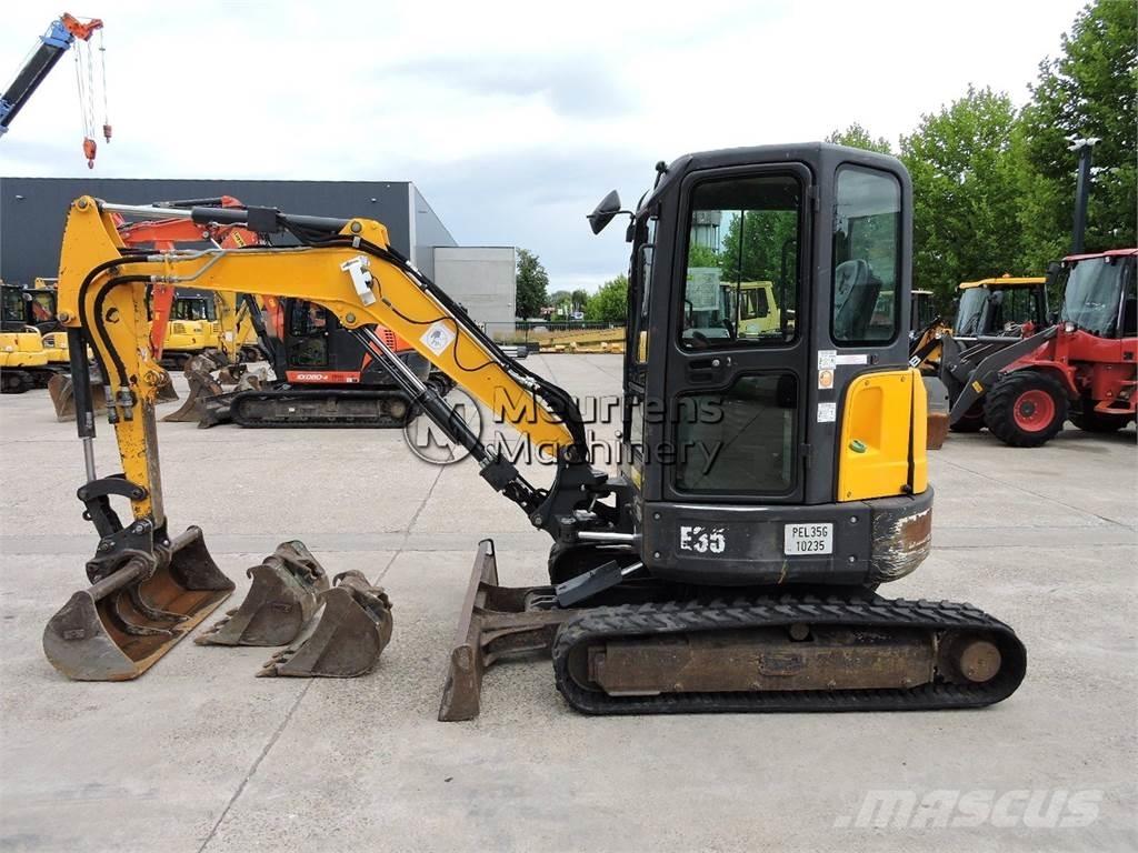Bobcat E35 Diger