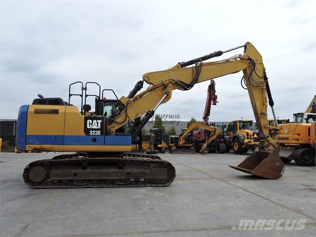 CAT 323EL Paletli ekskavatörler