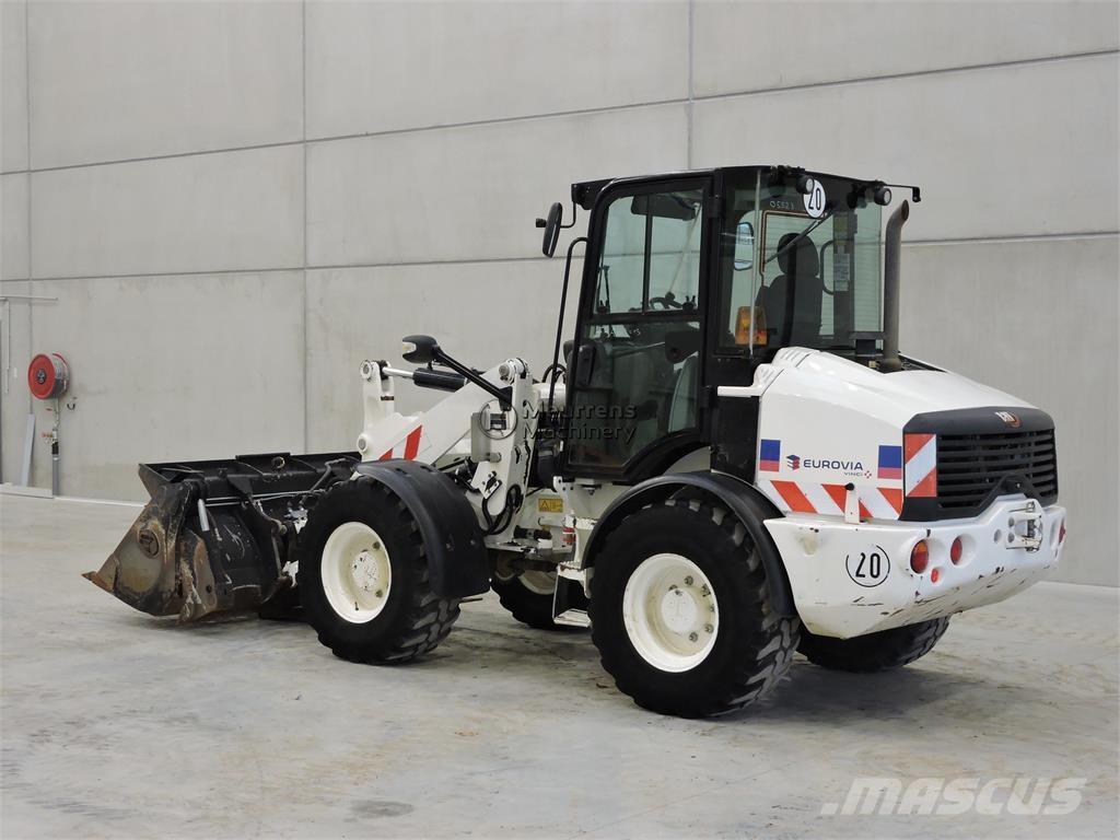 CAT 908M + FORK Tekerlekli yükleyiciler