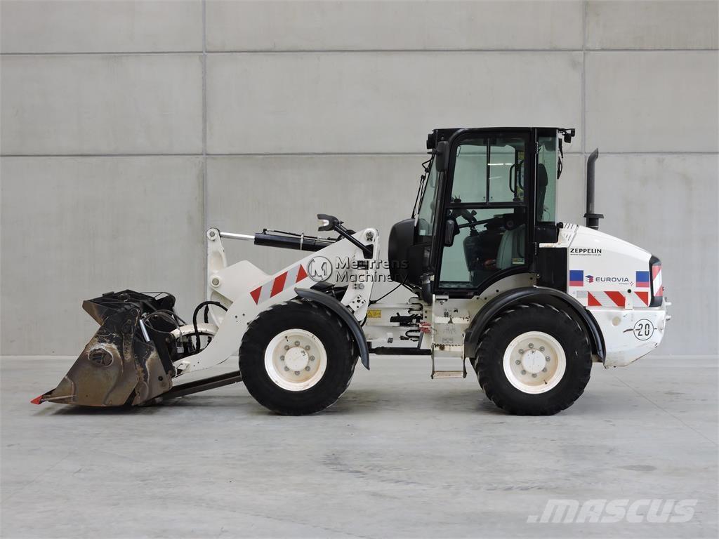 CAT 908M + FORK Tekerlekli yükleyiciler