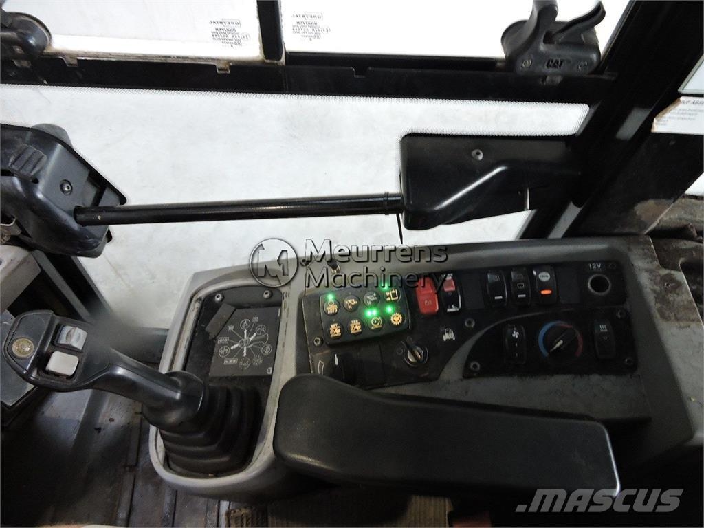 CAT 908M GERMAN Tekerlekli yükleyiciler