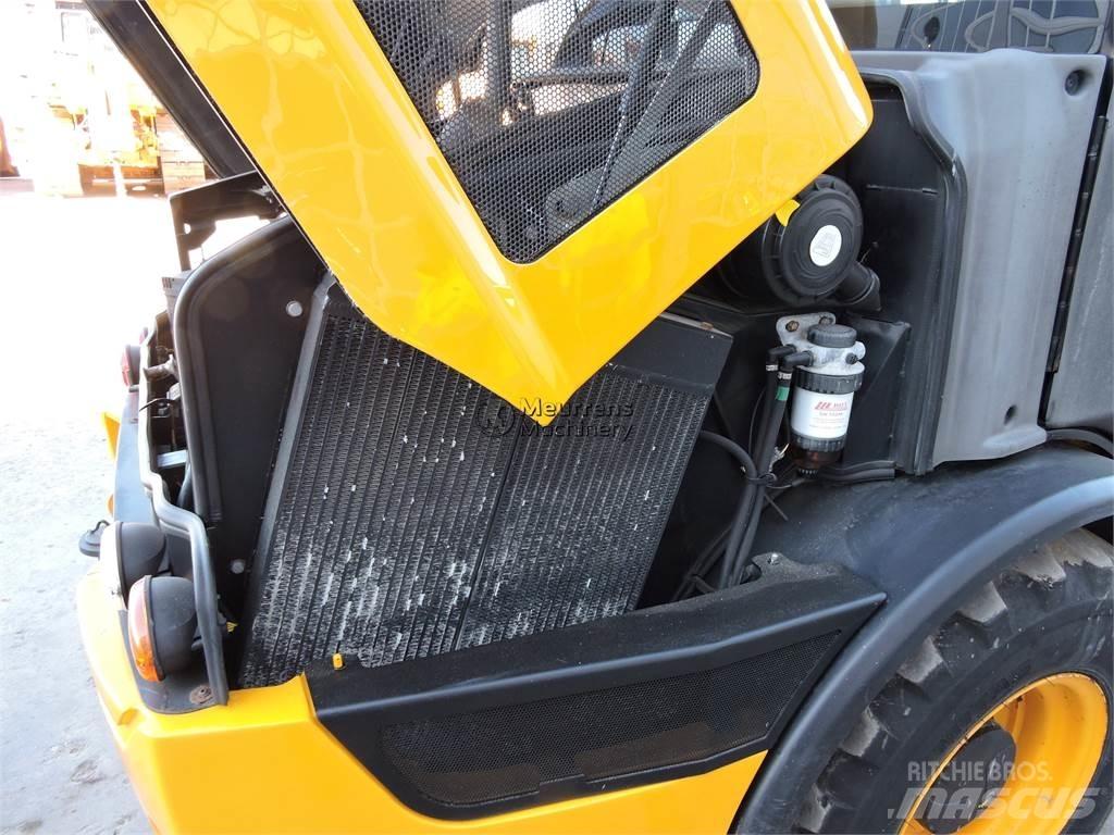 JCB 406 Tekerlekli yükleyiciler
