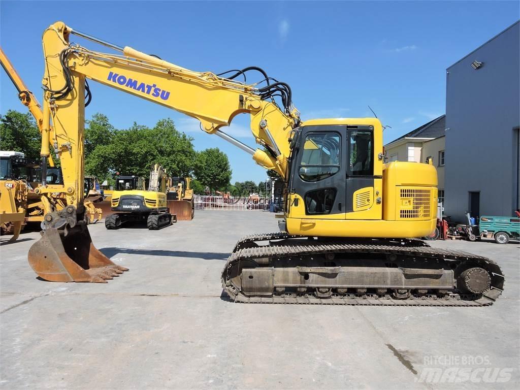 Komatsu PC228 Paletli ekskavatörler