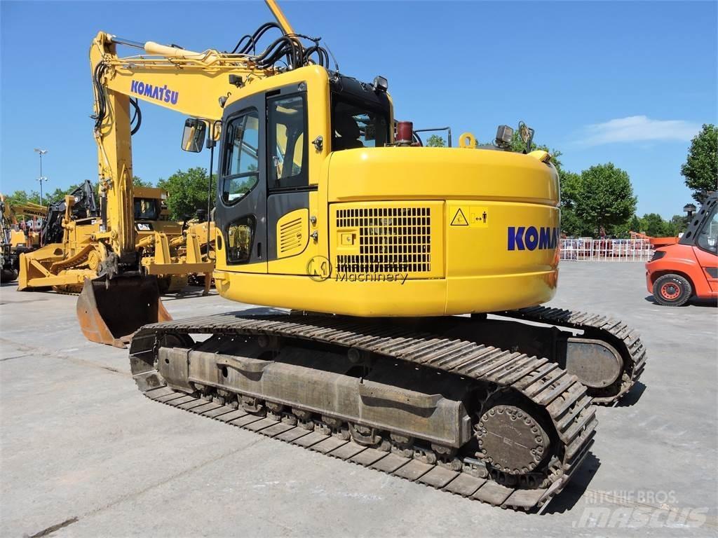 Komatsu PC228 Paletli ekskavatörler