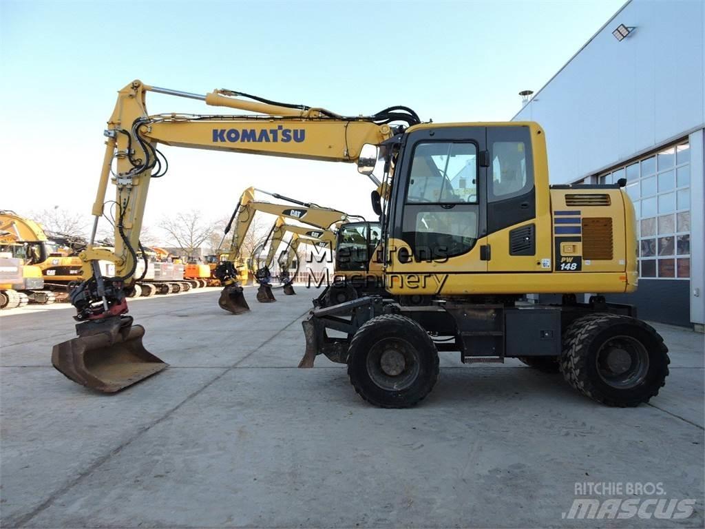 Komatsu PW148 Lastik tekerli ekskavatörler