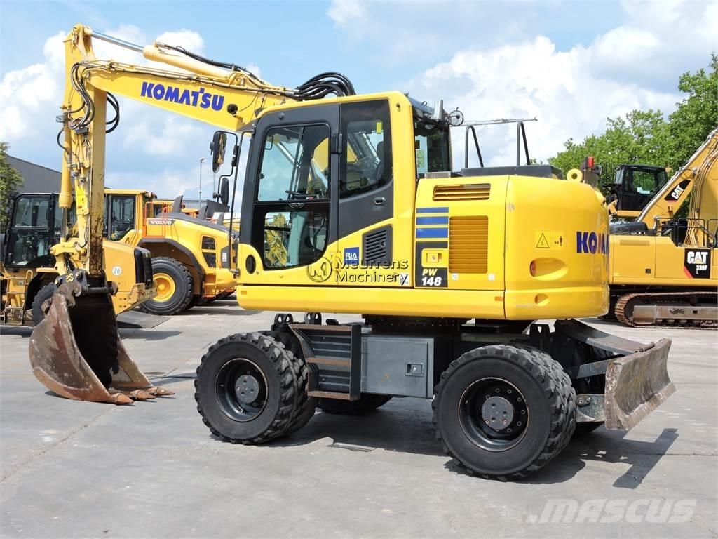 Komatsu PW148 Lastik tekerli ekskavatörler