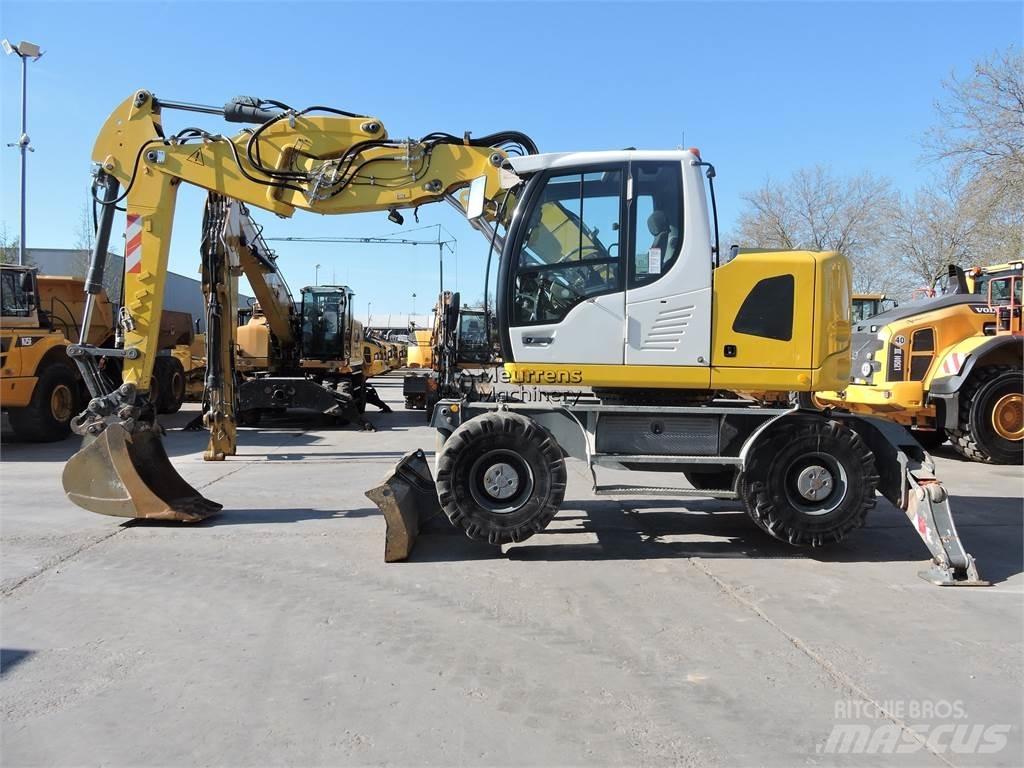 Liebherr A914 Lastik tekerli ekskavatörler
