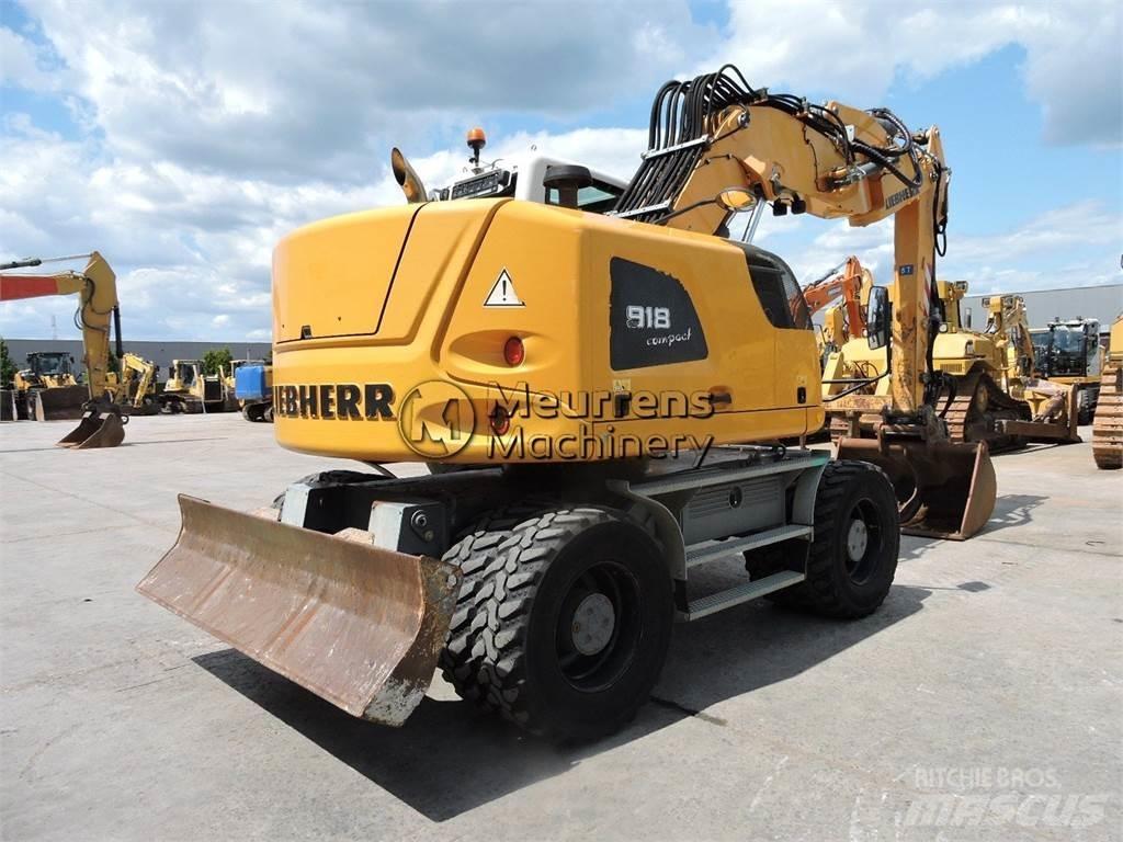 Liebherr A918 Lastik tekerli ekskavatörler