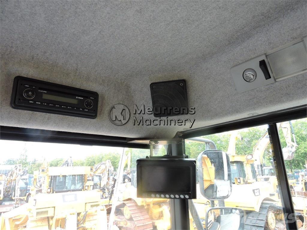 Volvo A25F Belden kirma kaya kamyonu
