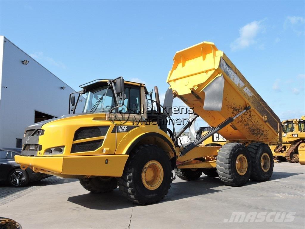 Volvo A25F Belden kirma kaya kamyonu