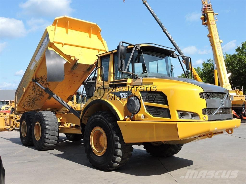 Volvo A25F Belden kirma kaya kamyonu