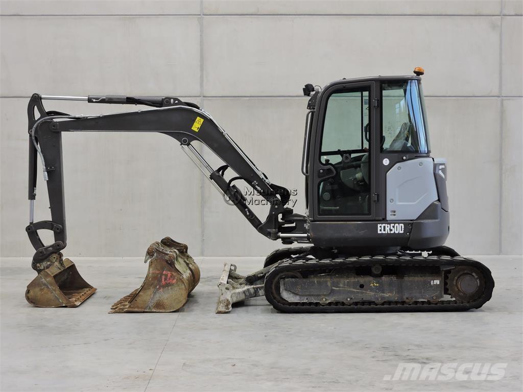 Volvo ECR50D 4 BUCKET Diger