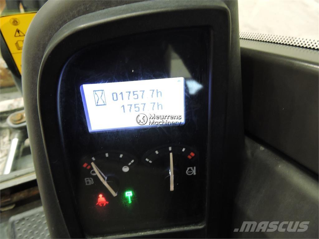 Volvo ECR50D 4 BUCKET Diger