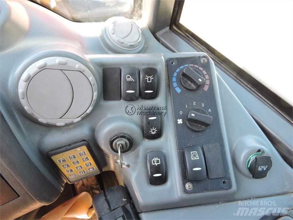 Volvo L25F + FORK Tekerlekli yükleyiciler