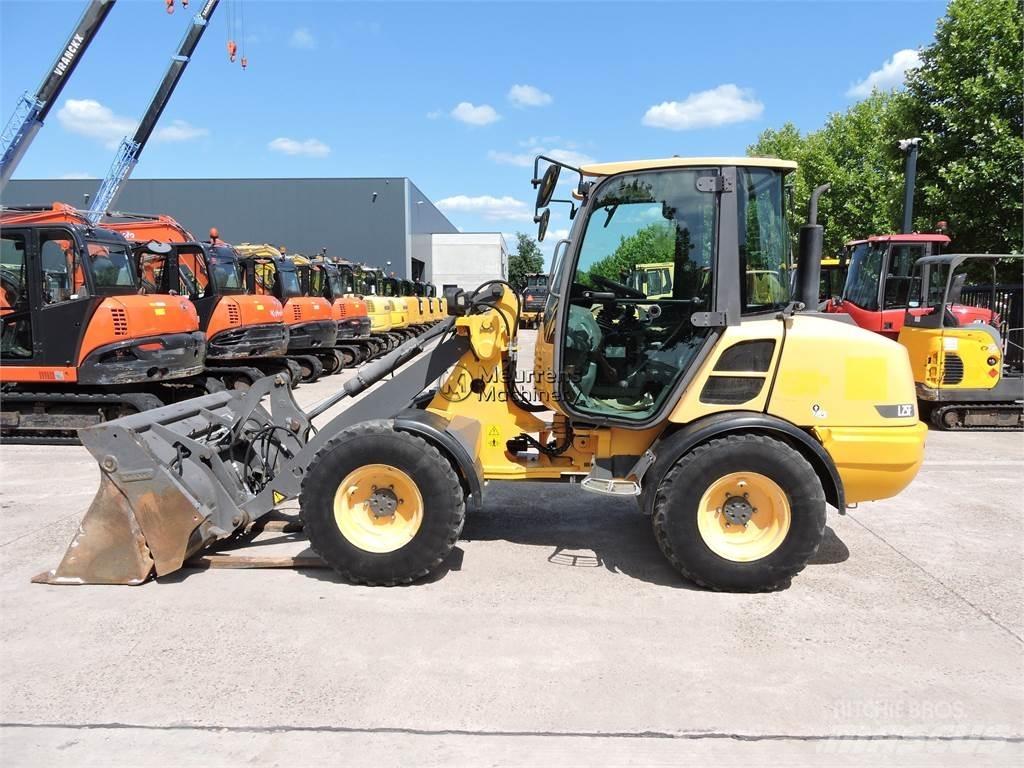 Volvo L25F + FORK Tekerlekli yükleyiciler
