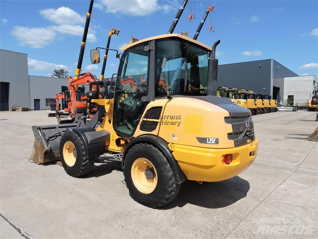 Volvo L25F + FORK Tekerlekli yükleyiciler