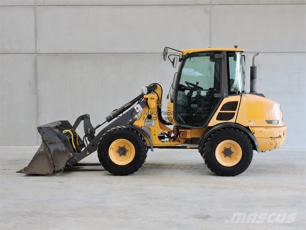 Volvo L25F + FORK Tekerlekli yükleyiciler