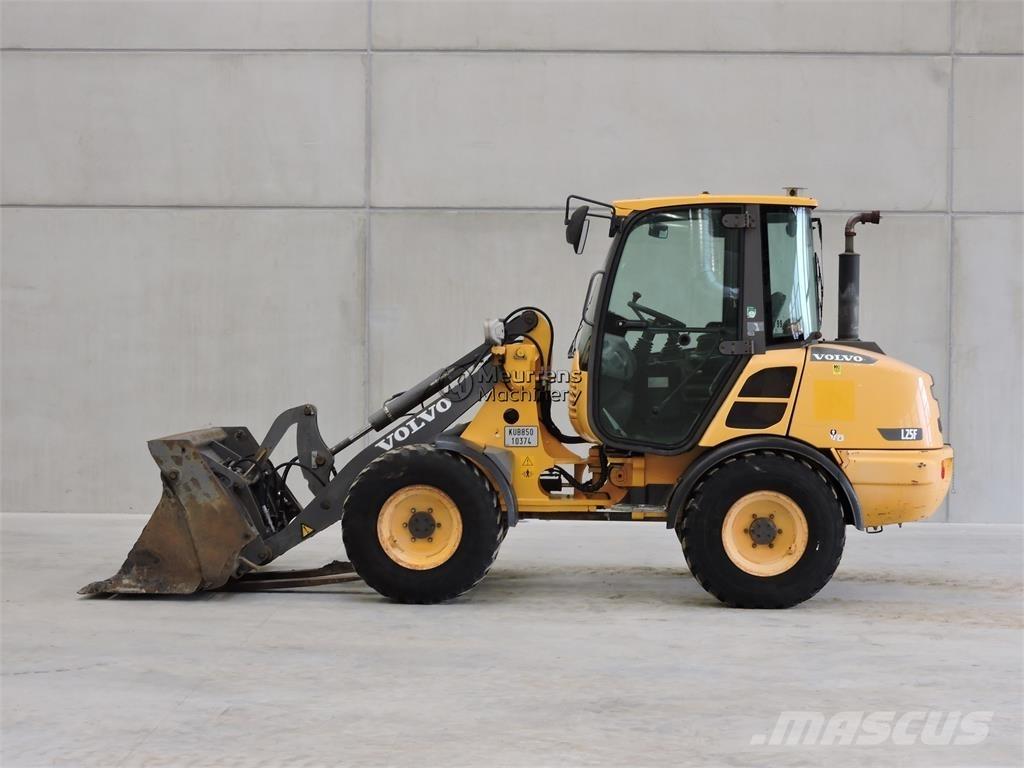 Volvo L25F + FORK Tekerlekli yükleyiciler