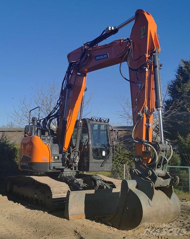 Develon DX 235 LCR-7 Paletli ekskavatörler