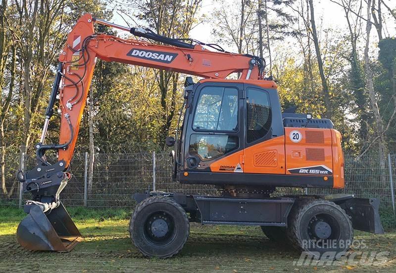 Doosan DX 165 WR-7 Lastik tekerli ekskavatörler