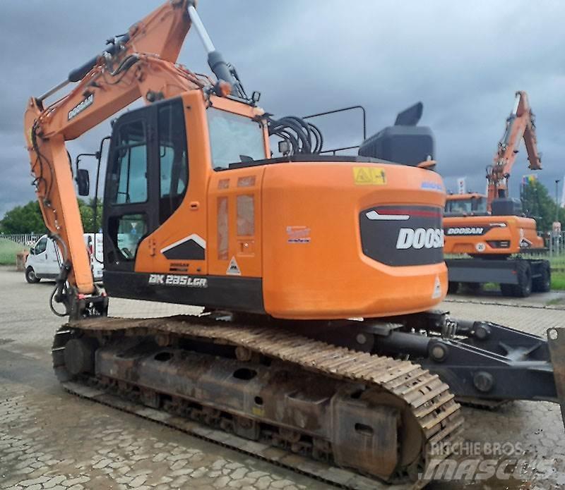 Doosan DX 235 LCR-7 Paletli ekskavatörler