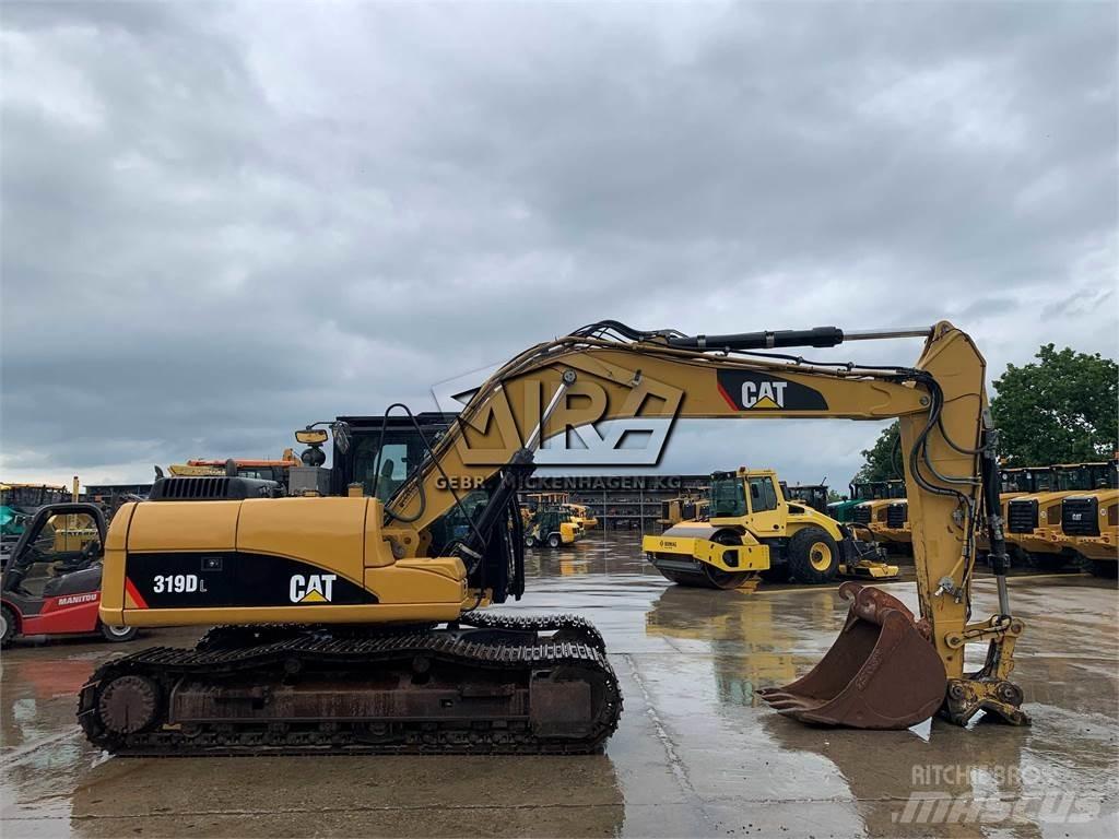 CAT 319D L Paletli ekskavatörler
