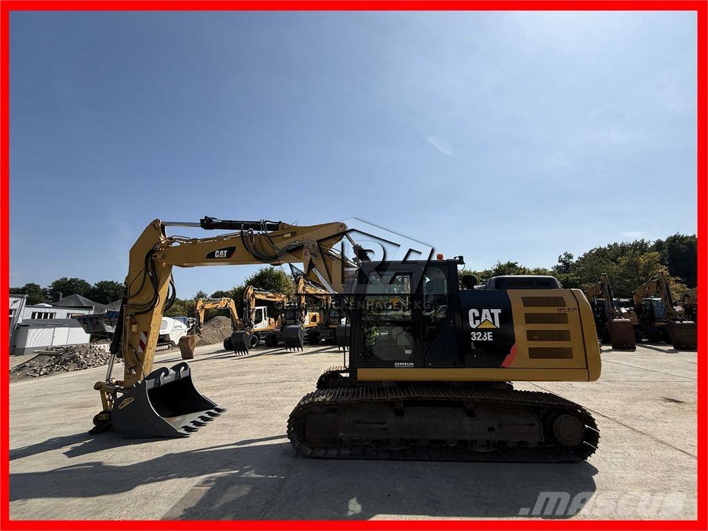 CAT 323 EL Paletli ekskavatörler