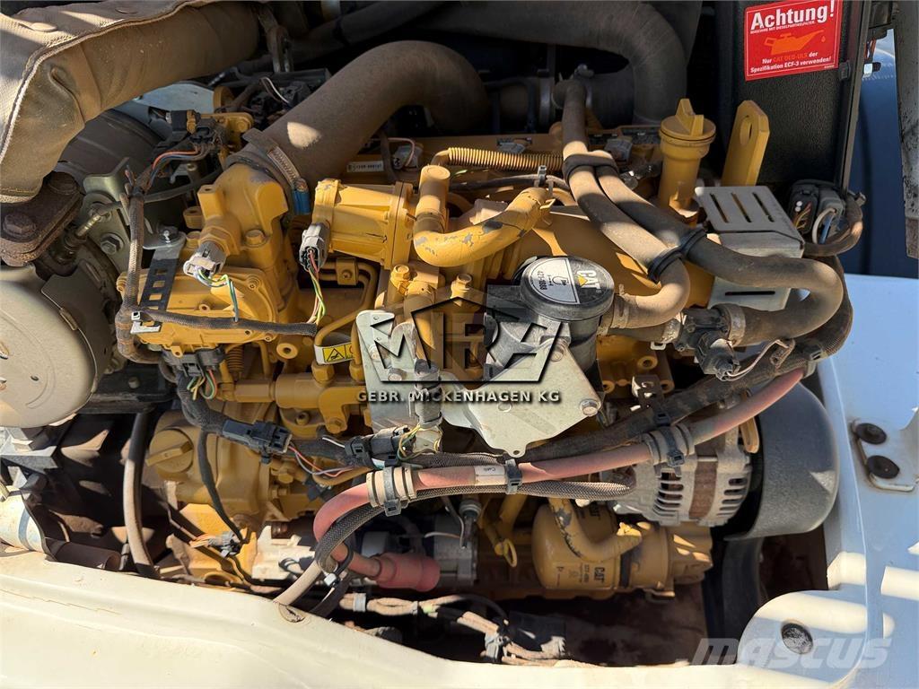 CAT 908 M Tekerlekli yükleyiciler