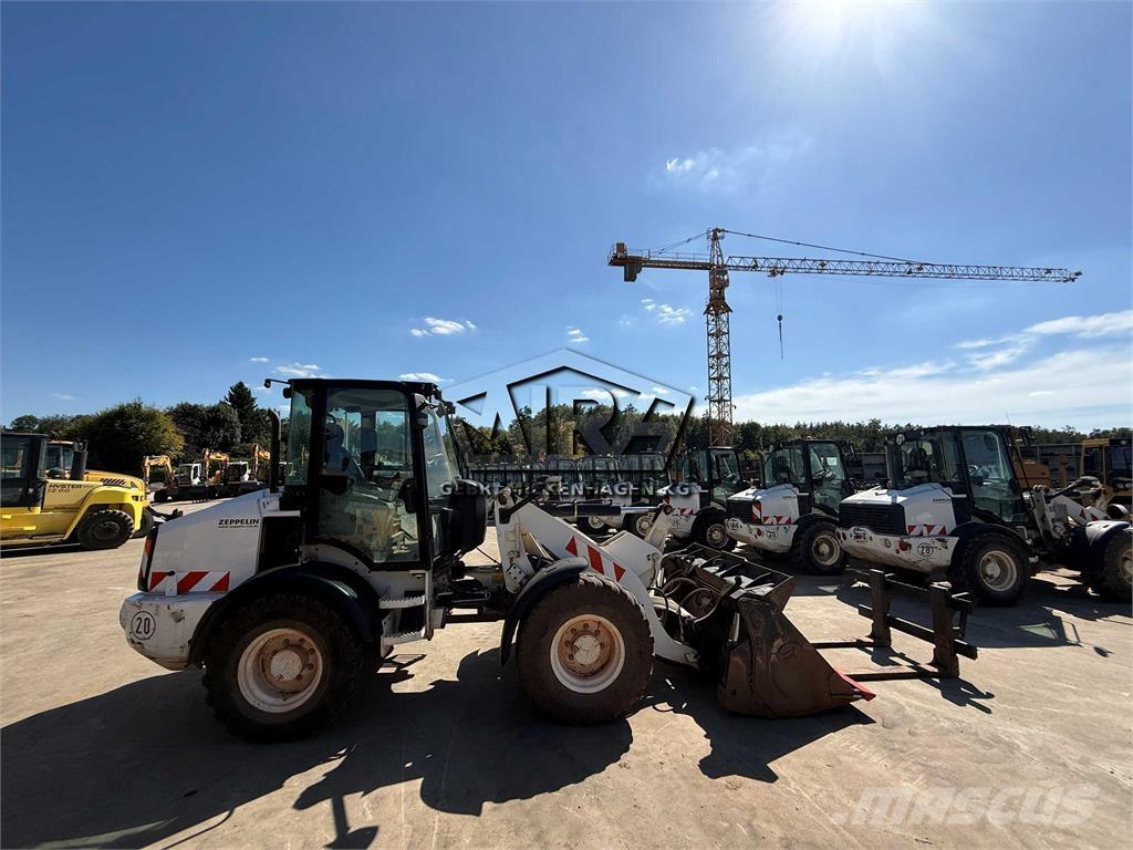 CAT 908 M Tekerlekli yükleyiciler
