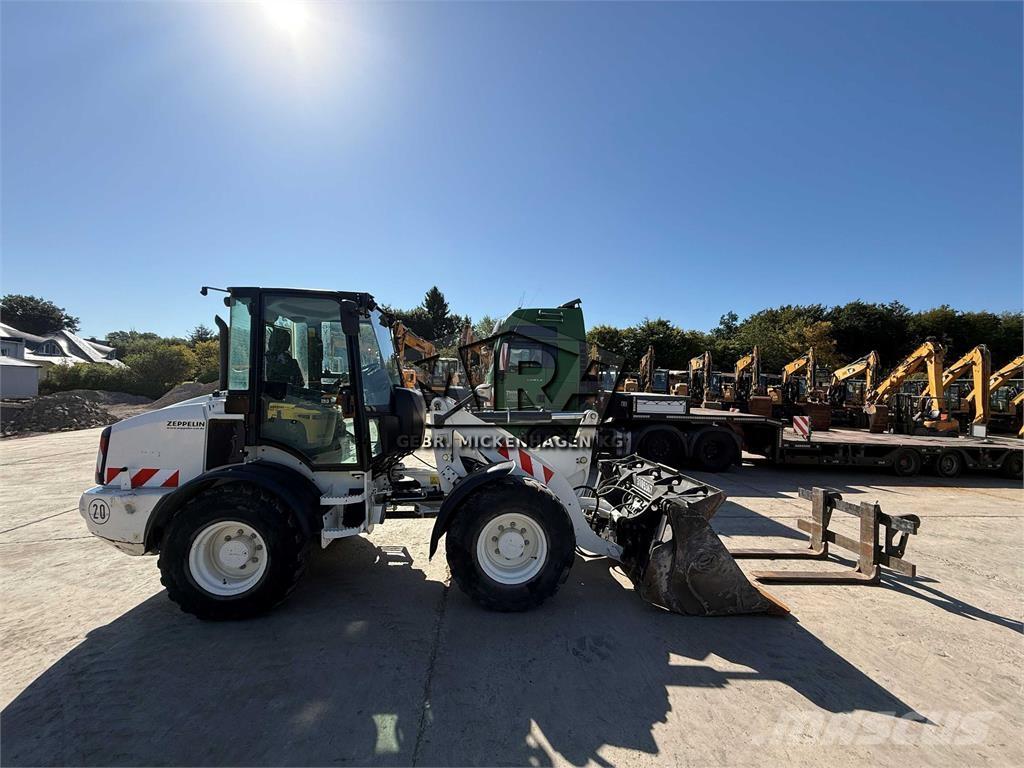 CAT 908 M Tekerlekli yükleyiciler