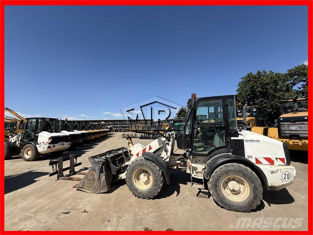 CAT 908 M Tekerlekli yükleyiciler