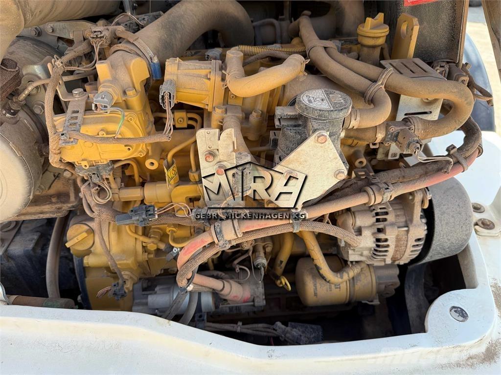 CAT 908M Tekerlekli yükleyiciler