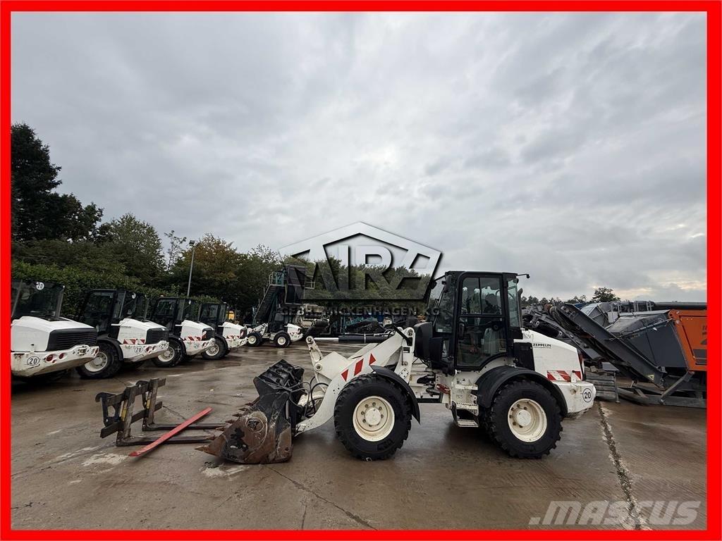 CAT 908M Tekerlekli yükleyiciler