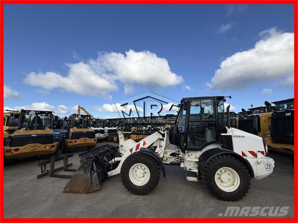 CAT 908M Tekerlekli yükleyiciler