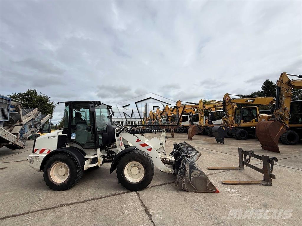 CAT 908M Tekerlekli yükleyiciler