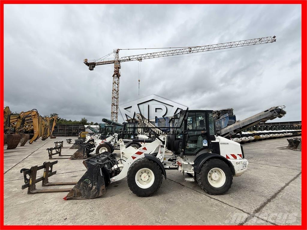 CAT 908M Tekerlekli yükleyiciler