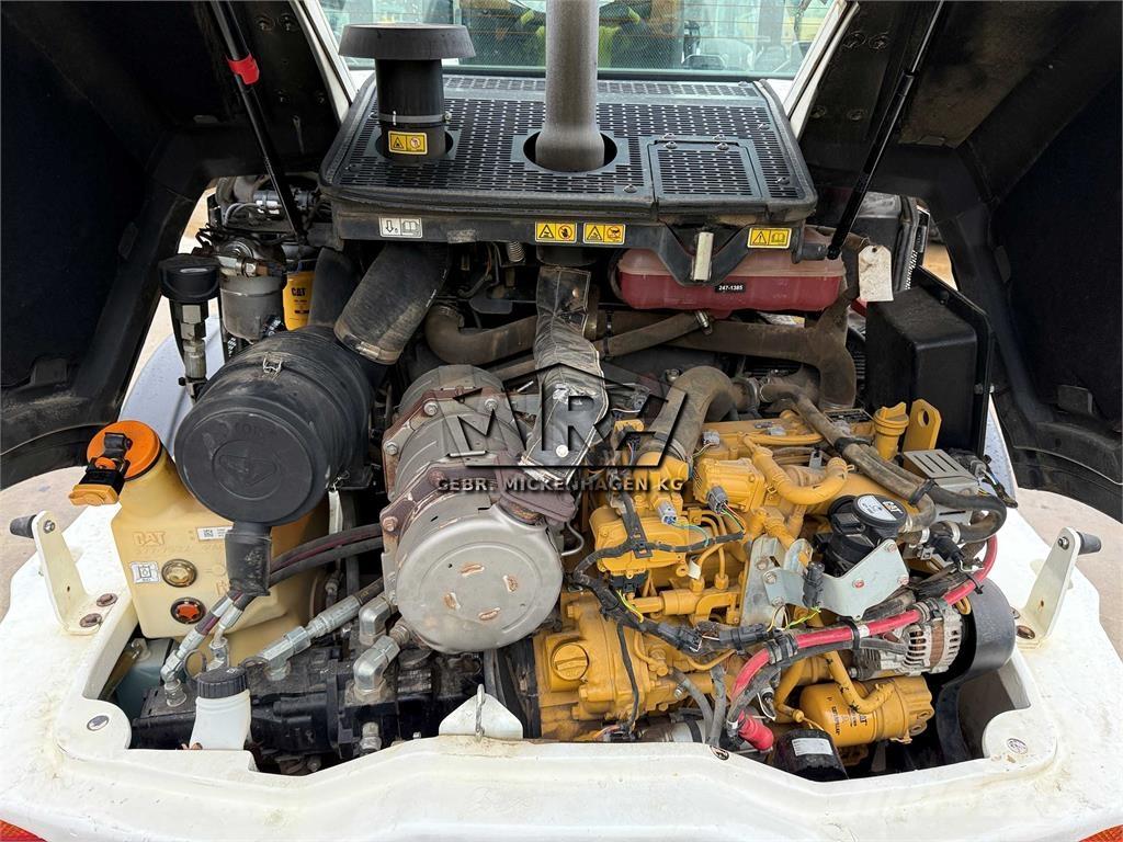 CAT 908M Tekerlekli yükleyiciler