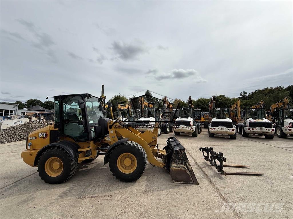 CAT 908M Tekerlekli yükleyiciler