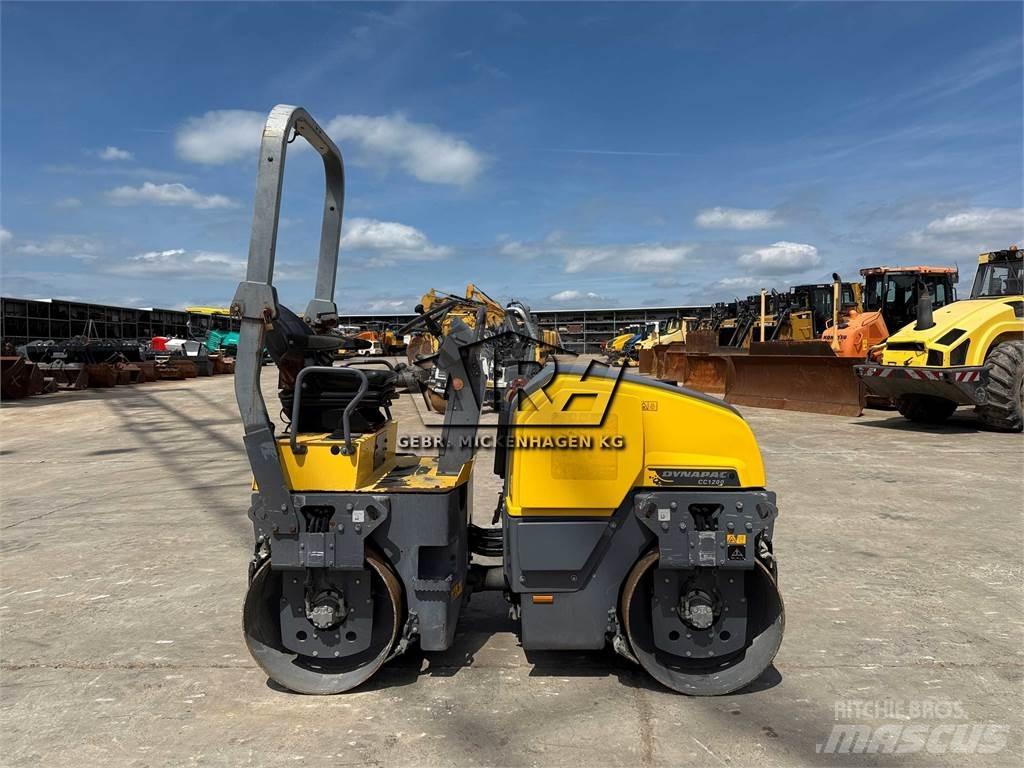 Dynapac CC1200 Çift tamburlu silindirler