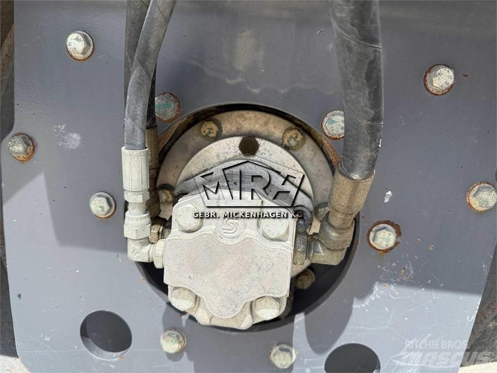 Dynapac CC1200 Çift tamburlu silindirler