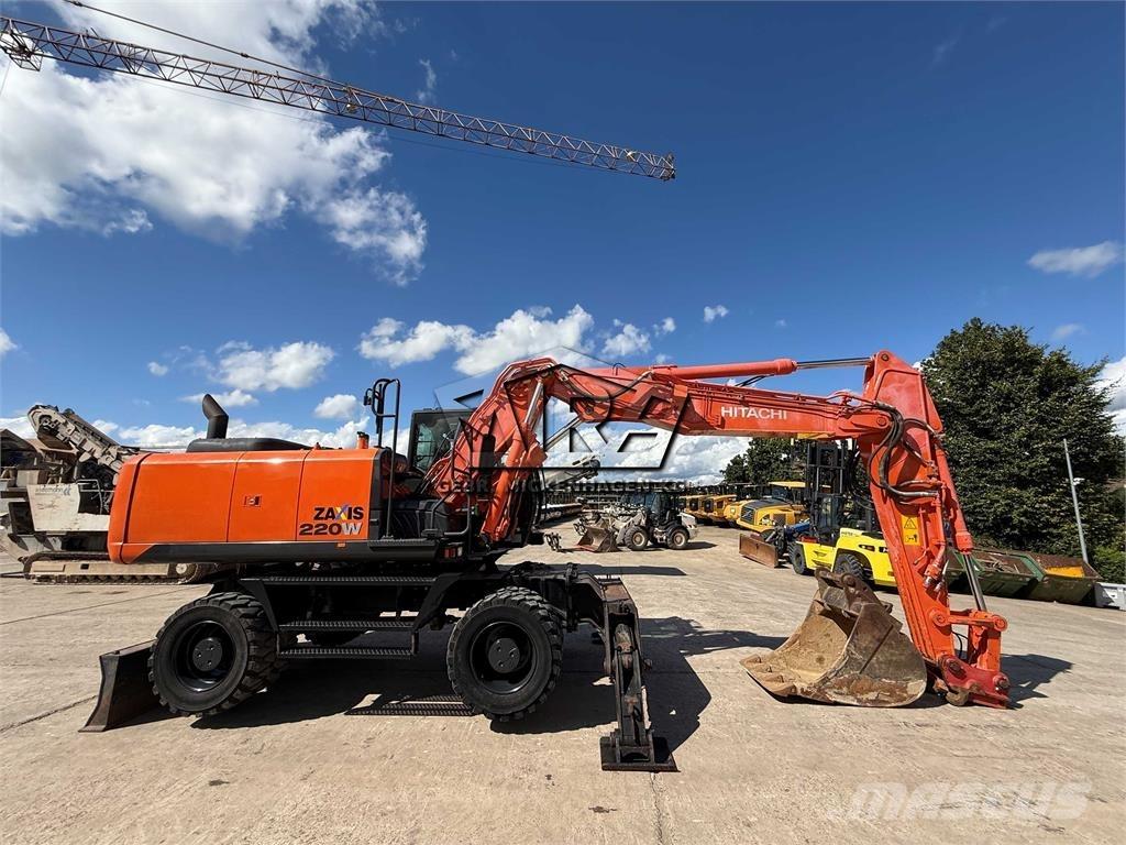 Hitachi ZX 220W-6 Lastik tekerli ekskavatörler