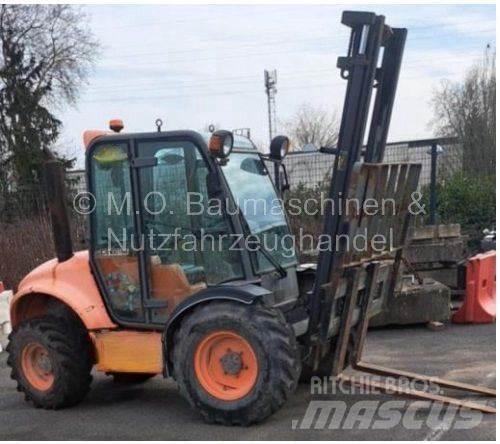 Ausa CH 250 Allrad Arazi tipi forklift