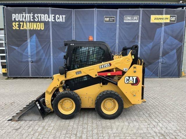 CAT 242D3 Diger