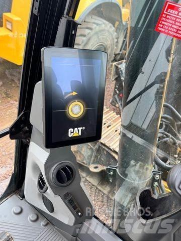CAT 323 Paletli ekskavatörler