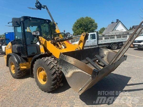 CAT 906 Tekerlekli yükleyiciler