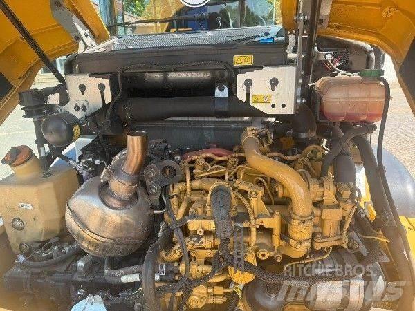 CAT 906 Tekerlekli yükleyiciler