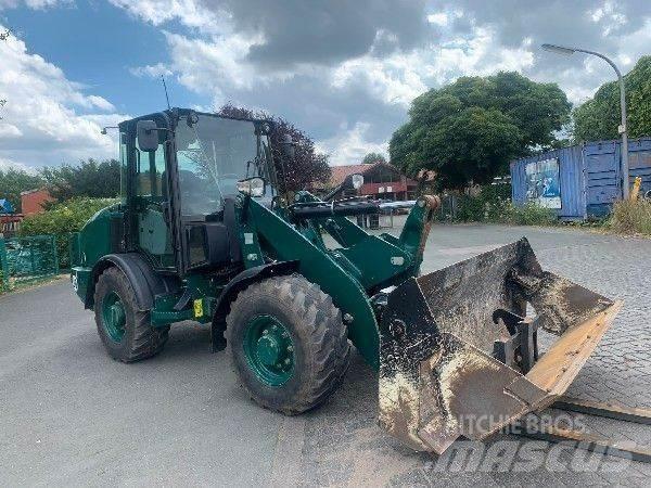 CAT 906 M Tekerlekli yükleyiciler