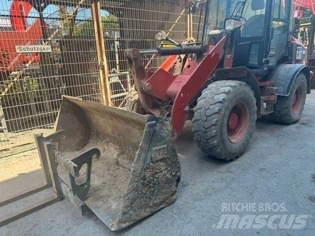 CAT 908 M Tekerlekli yükleyiciler